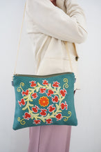 Load image into Gallery viewer, Suzani Clutch Bag - Green 07
