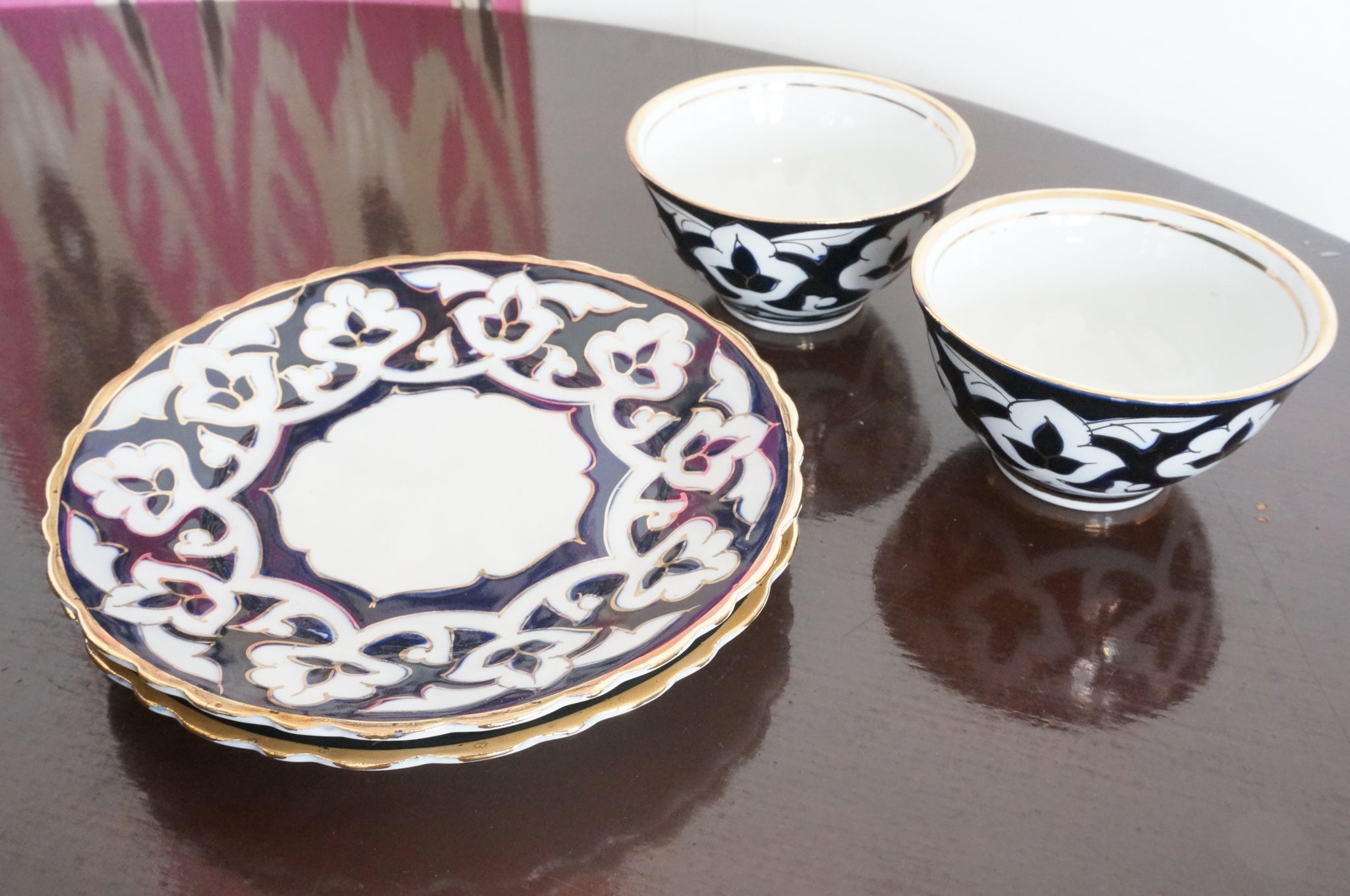ウズベキスタン綿花柄陶器プレート・ティーカップセット