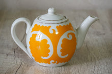 Load image into Gallery viewer, Vintage Plate -Tea Pot 0505
